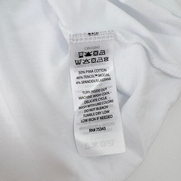 Sundry NWT Classic Elevated Essential Minimalist White Tee in Pima Cotton Size M - Picture 11 of 14